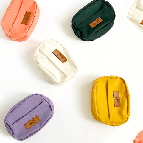 Necessaire con etiqueta de cuero